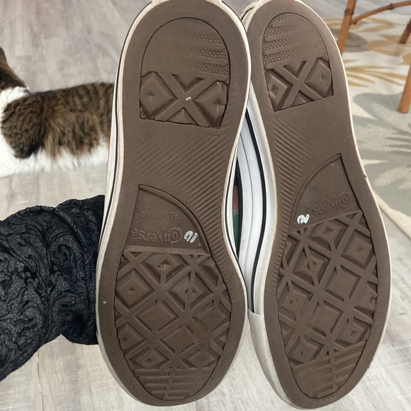 Converse shoes - Picture 4 of 6